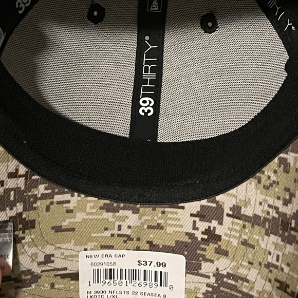 Seattle Seahawks New Era Black Blue Salute To Service 39THIRTY Flex Hat L/XL NEW - Picture 14 of 15